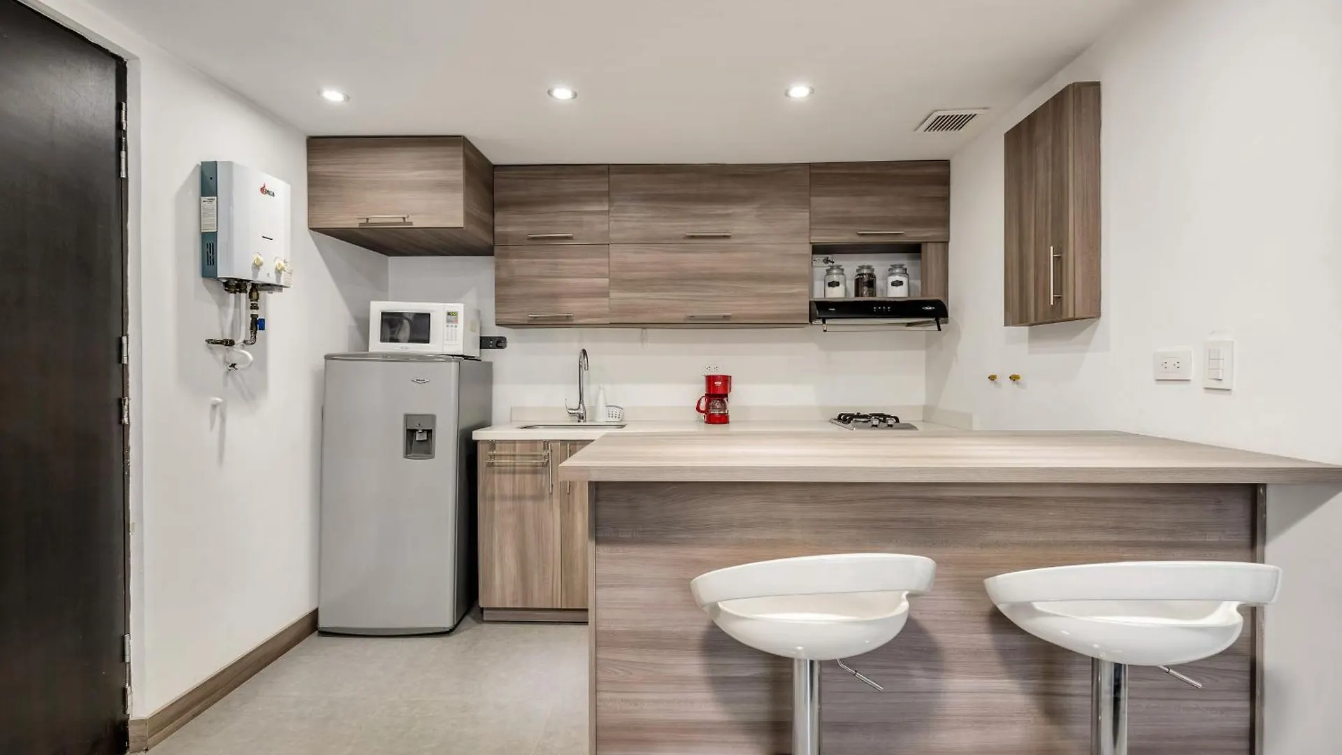 Aparta Estudio En Edificio La Frontera Medellin Apartment