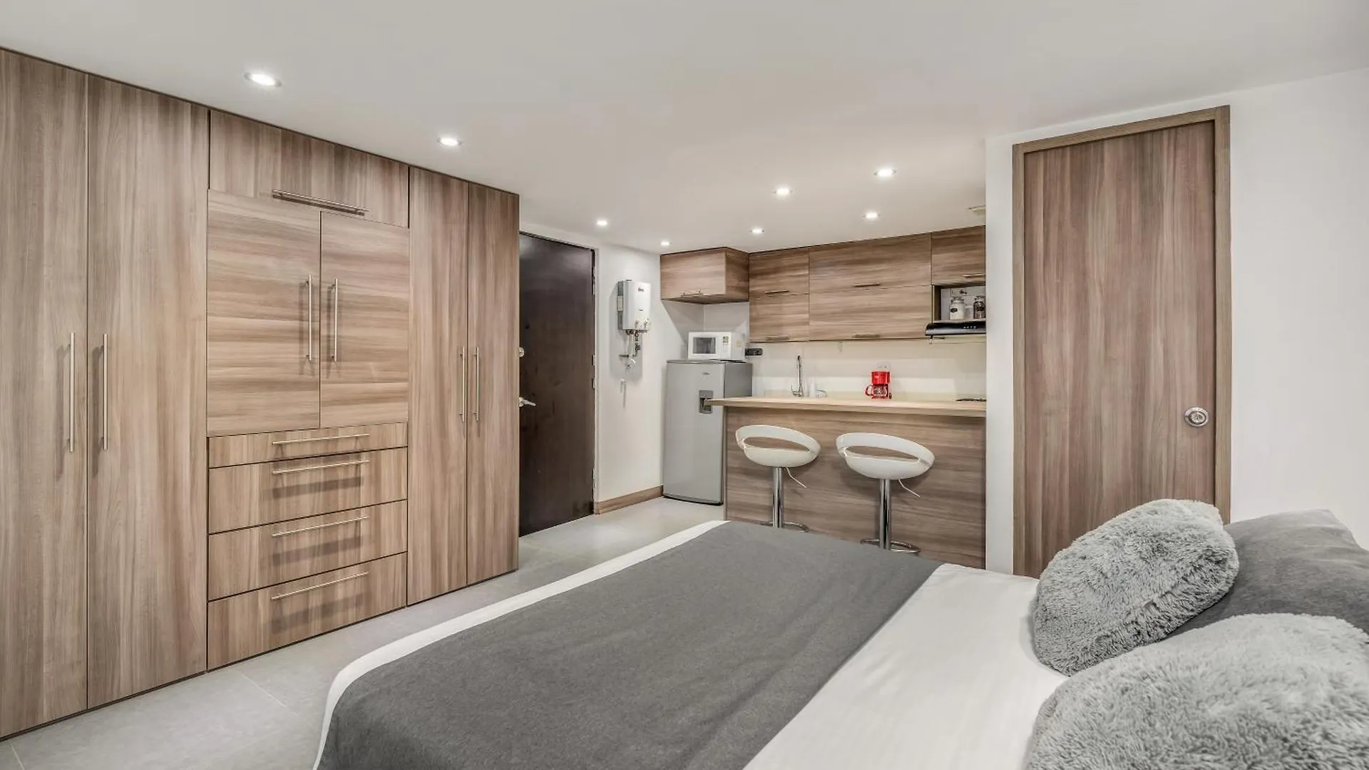 Apartment Aparta Estudio En Edificio La Frontera Medellin